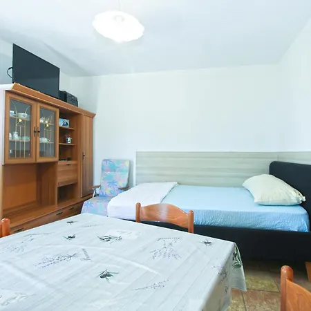 Apartment Karolina 517 Pula